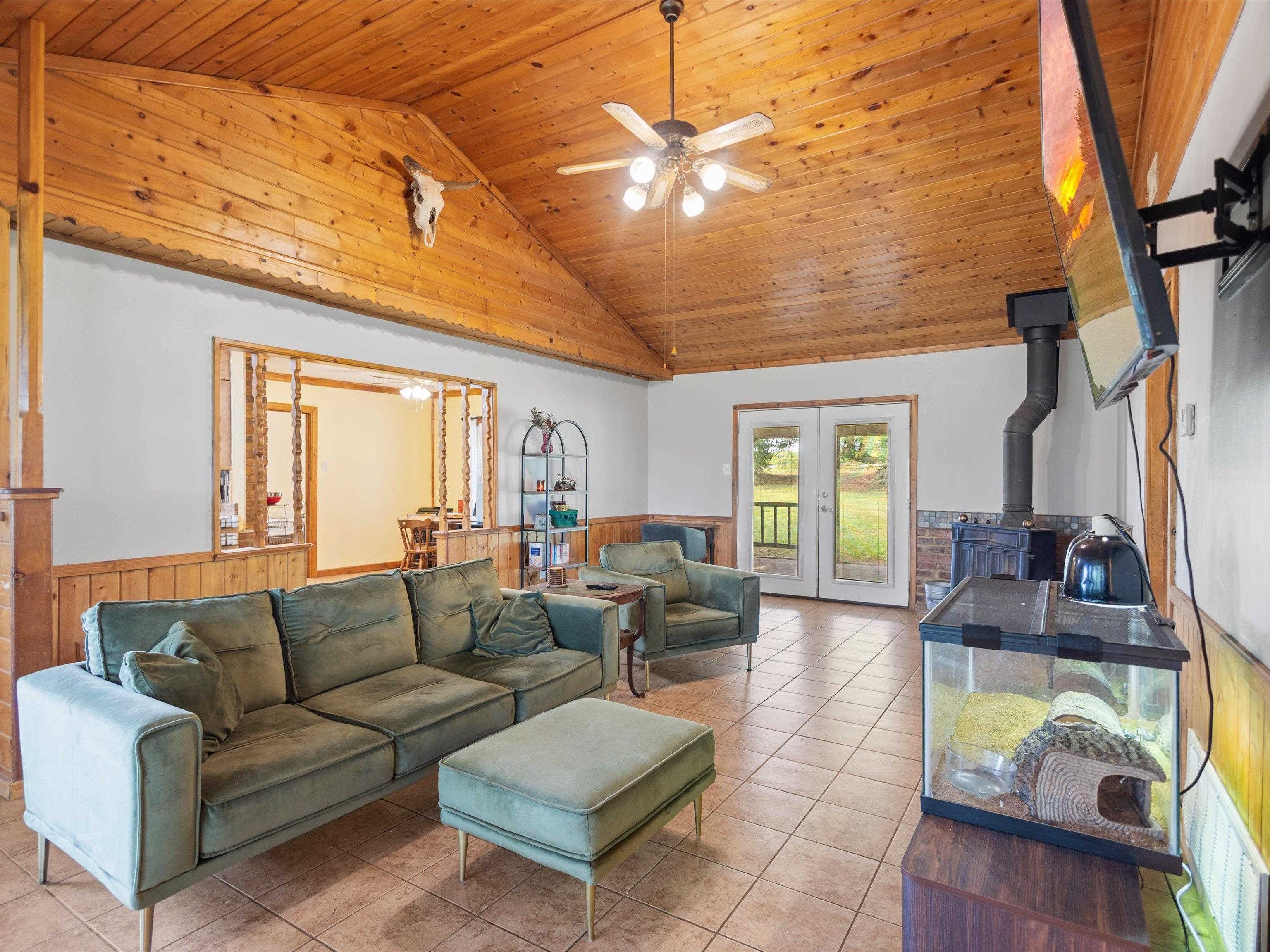 2360 Elk Road Gilmer, TX 75644 - Photo 2 of 38 Gallery Image 2