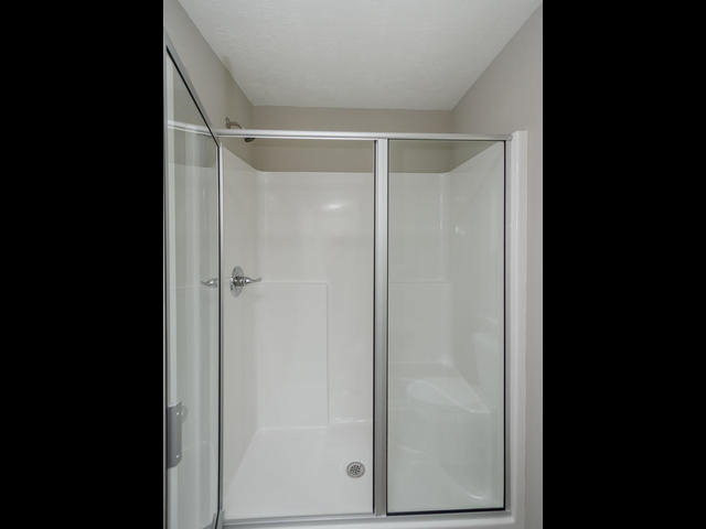 620 Aberdeen Circle Grovetown, GA 30813 - Photo 18 of 26 Master Shower