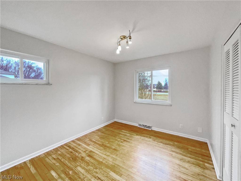 484 South Hametown Road Akron, OH 44321 - Photo 8 of 19 Gallery Image 8
