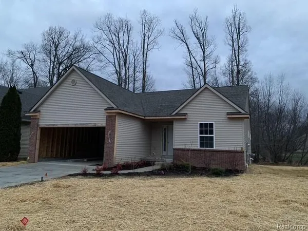 $325,000 | 11473 Hidden Oaks Drive, Clio, MI 48420