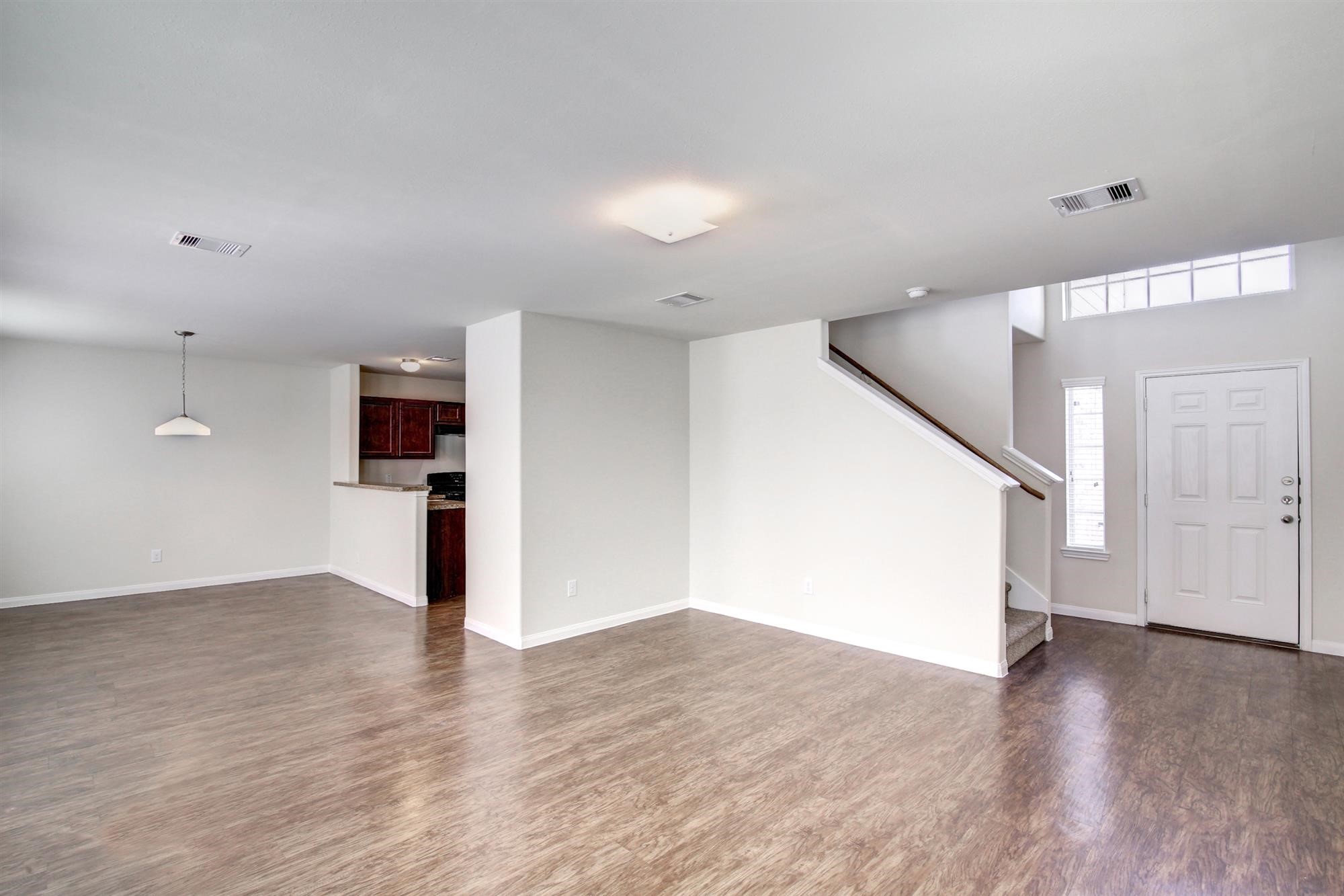 8922 San Alberto Houston, TX 77017 - Photo 9 of 19 Photos may be representative of the floor plan and not the exact home. Finishes, layout, and features of the actual property for lease may vary.