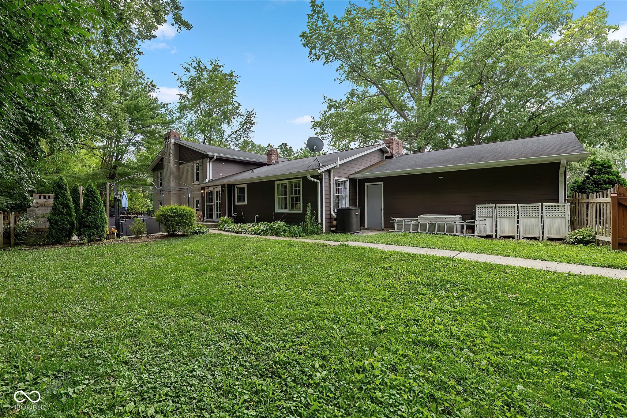 8889 Cholla Road Indianapolis, IN 46240 - Photo 37 of 39 Gallery Image 37
