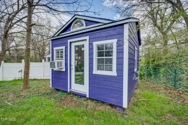 $260,000 | 408 Oak Grove Avenue, Greeneville, TN 37745