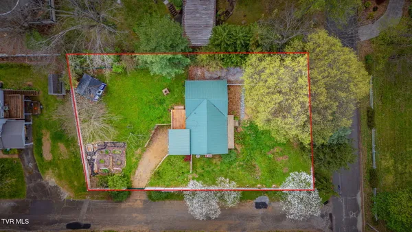 $260,000 | 408 Oak Grove Avenue, Greeneville, TN 37745