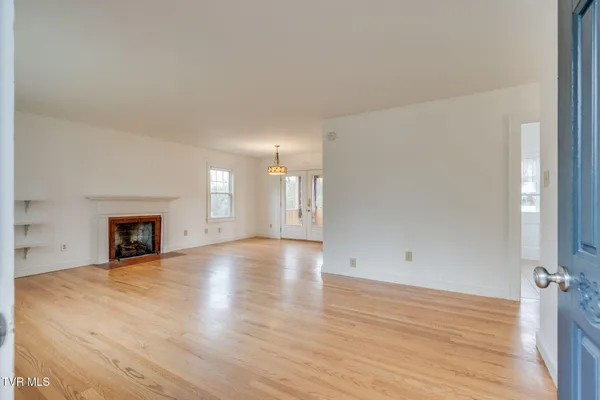 $260,000 | 408 Oak Grove Avenue, Greeneville, TN 37745