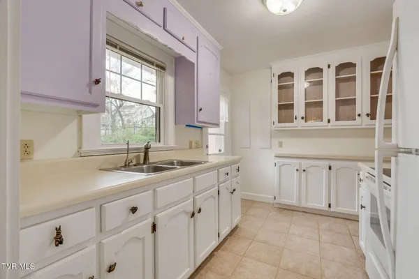 $260,000 | 408 Oak Grove Avenue, Greeneville, TN 37745