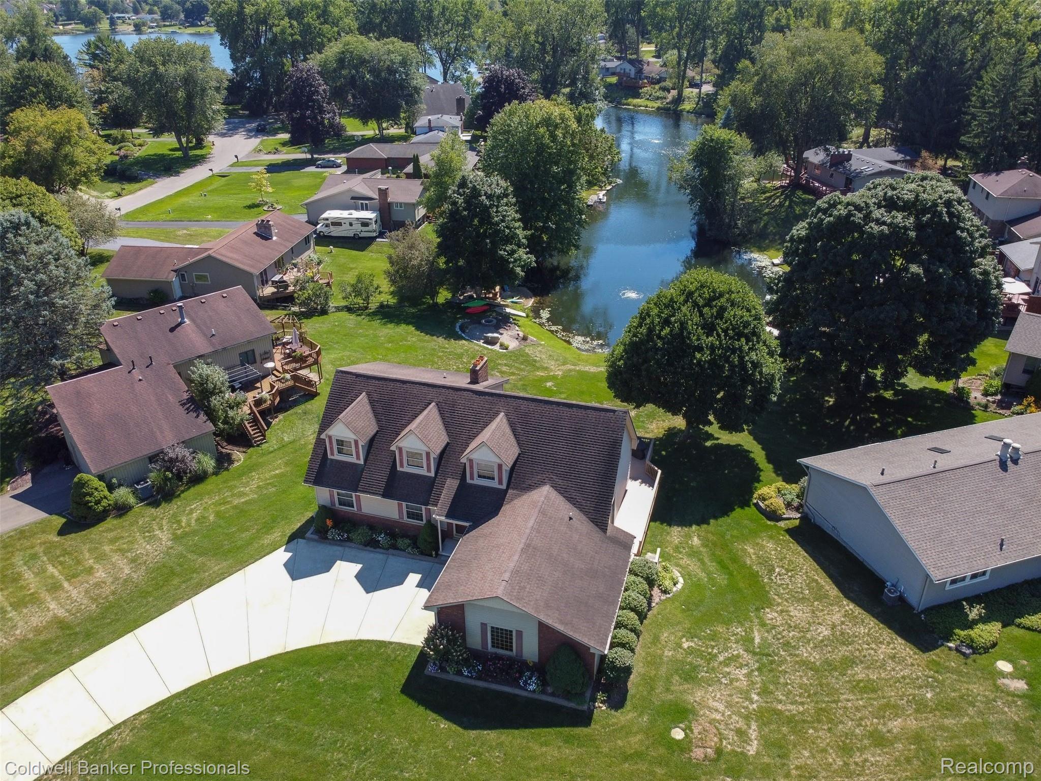 2745 Ripple Way White Lake, MI 48383 - Photo 54 of 58 .