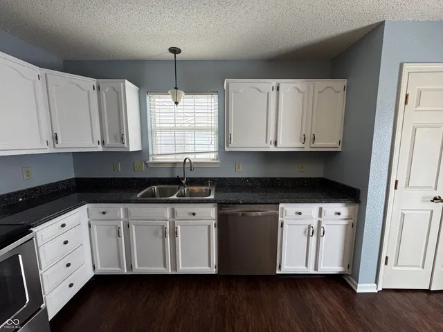 $1,695 | 4631 West Smith Valley Road, Greenwood, IN 46143