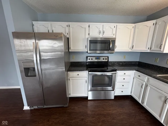 $1,695 | 4631 West Smith Valley Road, Greenwood, IN 46143