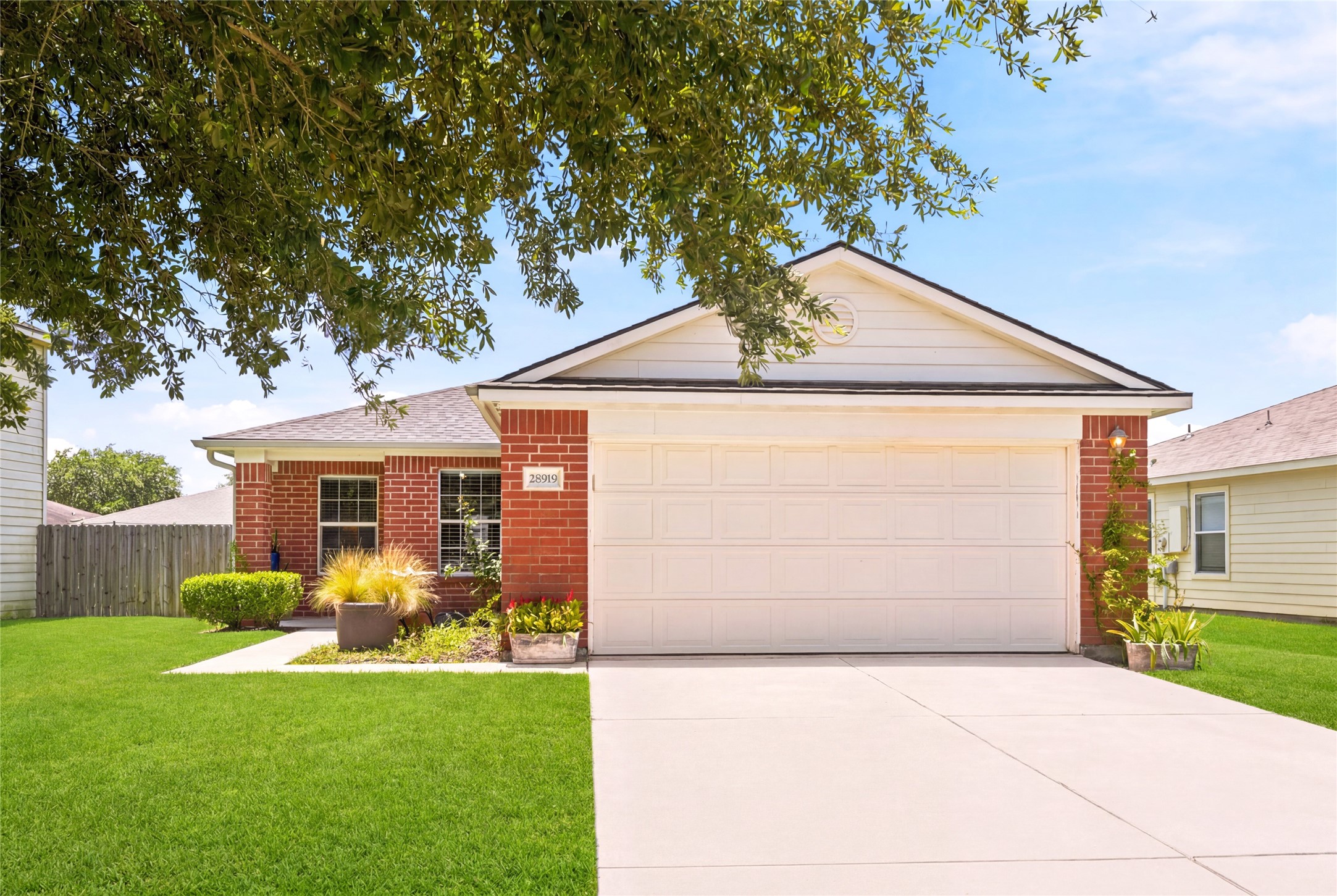 28919 Village Creek Loop Spring, TX 77386 - Photo 1 of 35