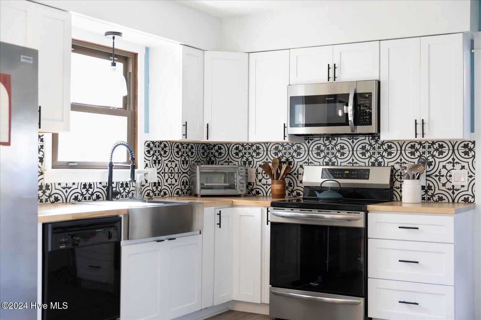 929 Arnold Road Wilmington, NC 28412 - Photo 11 of 40 36-FinalDetail929ArnoldRd-5