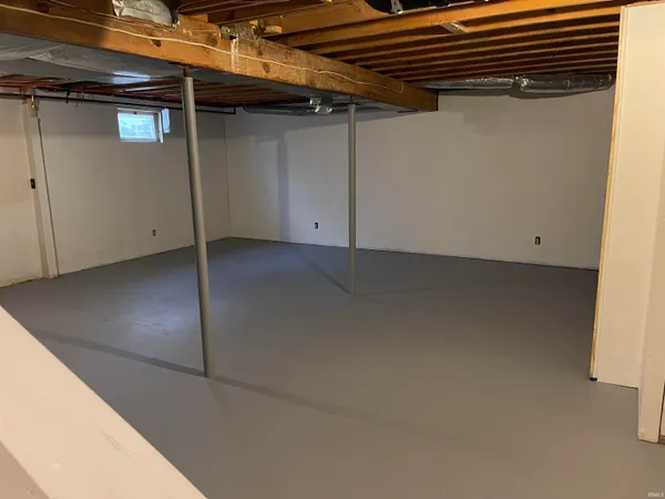 $294,900 | 2008 West Wilno Drive, Marion, IN 46952