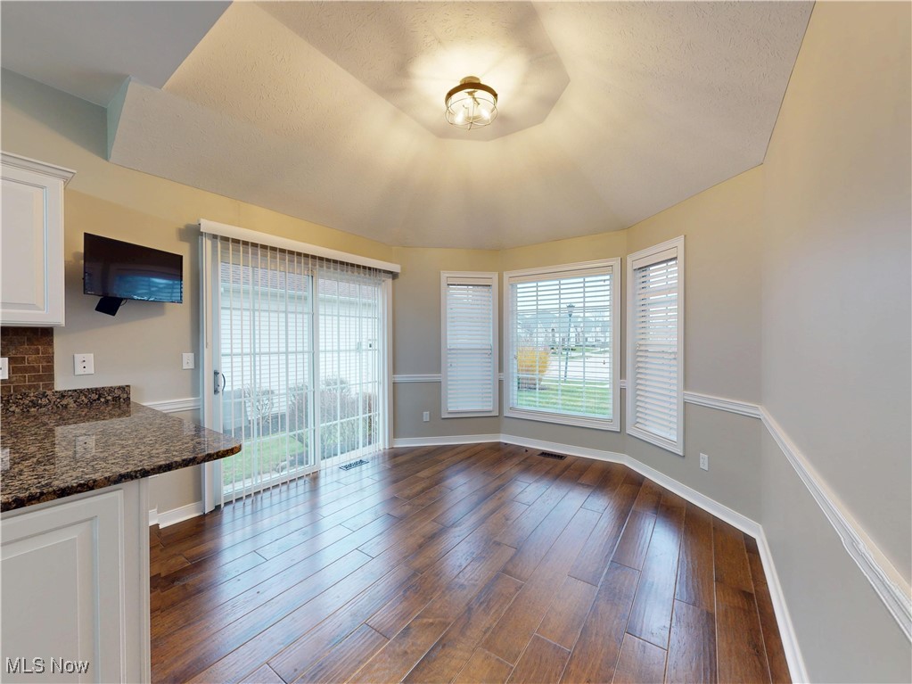 261 Burwick Road Cleveland, OH 44143 - Photo 9 of 49 Gallery Image 9