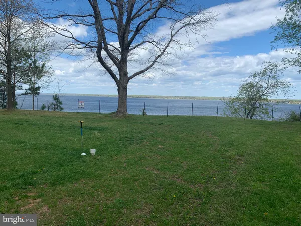 a view of a outdoor space