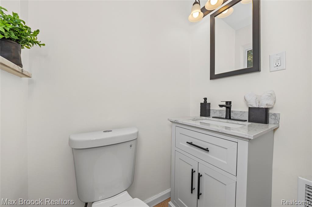 1544 Sheffield Road Birmingham, MI 48009 - Photo 24 of 51