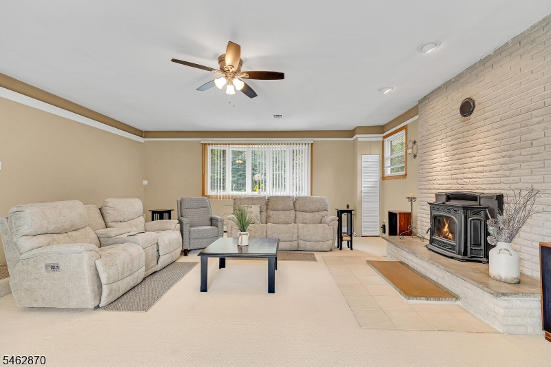 434 Drakestown Road Long Valley, NJ 07853 - Photo 18 of 36 Gallery Image 18