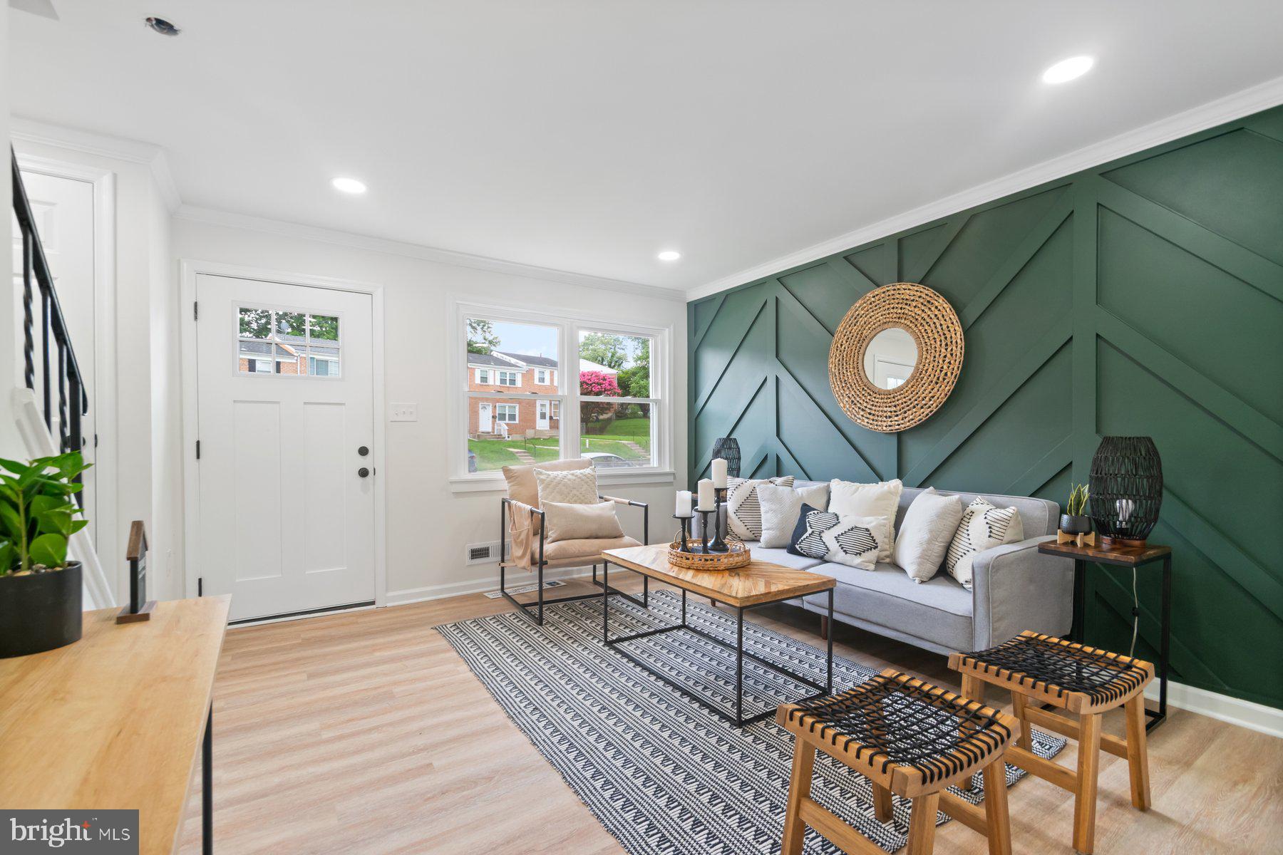 611 Gibson Road Baltimore, MD 21229 - Photo 5 of 28 Gallery Image 5