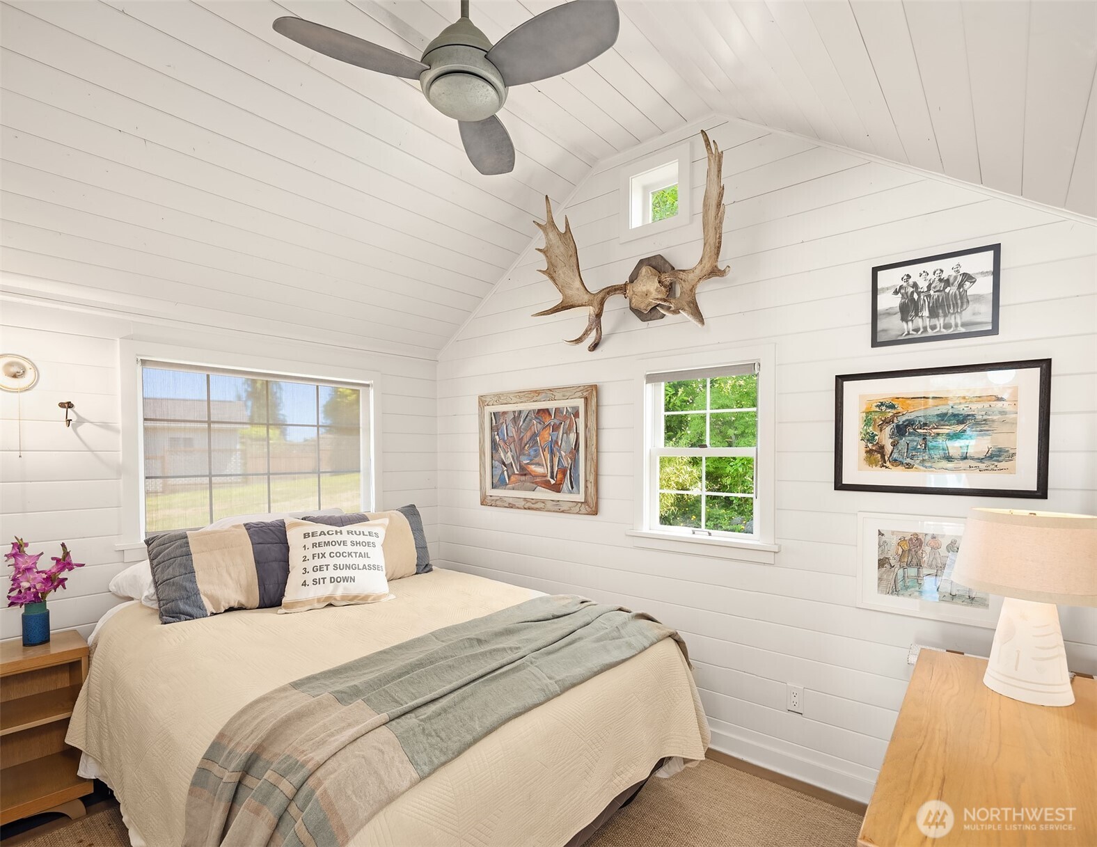 10050 Southwest Dock Street Vashon, WA 98070 - Photo 29 of 40