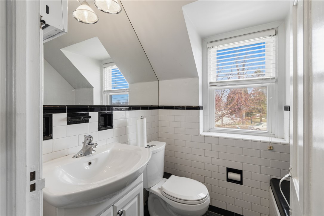 1181 Bay Road Penfield, NY 14580 - Photo 25 of 34
