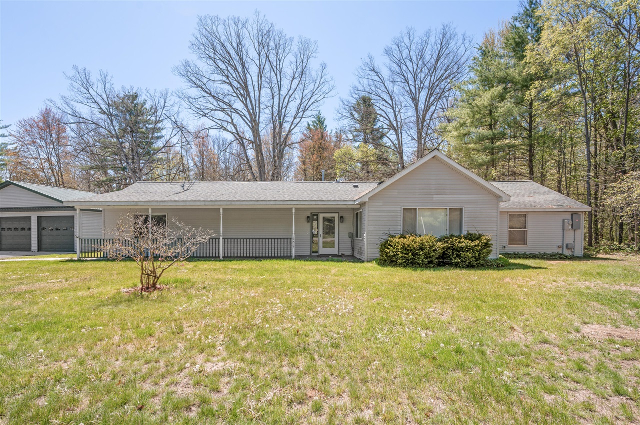 19077 12 12 Mile Road Big Rapids, MI 49307 - Photo 3 of 44