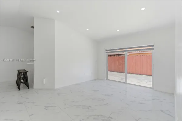$3,900 | 164 Northwest 85th Court, Miami, FL 33126