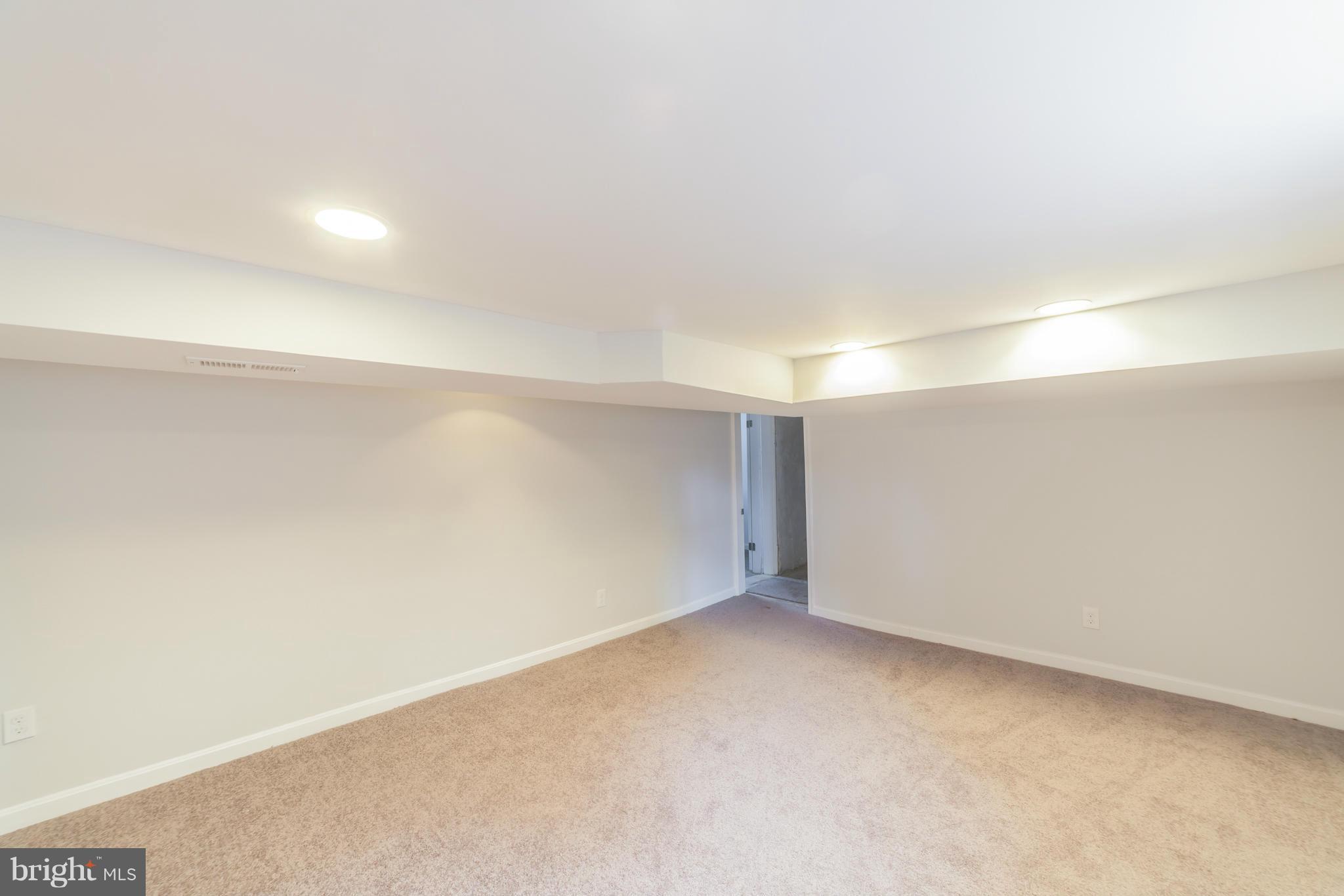 5502 Tramore Road Baltimore, MD 21214 - Photo 15 of 30 a view of an empty room