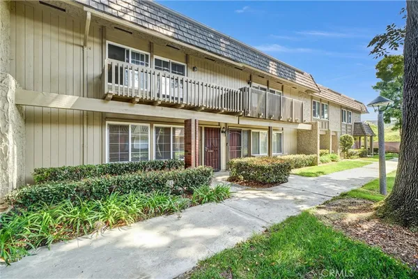 $848,889 | 10462 Rio Grande Court, Fountain Valley, CA 92708