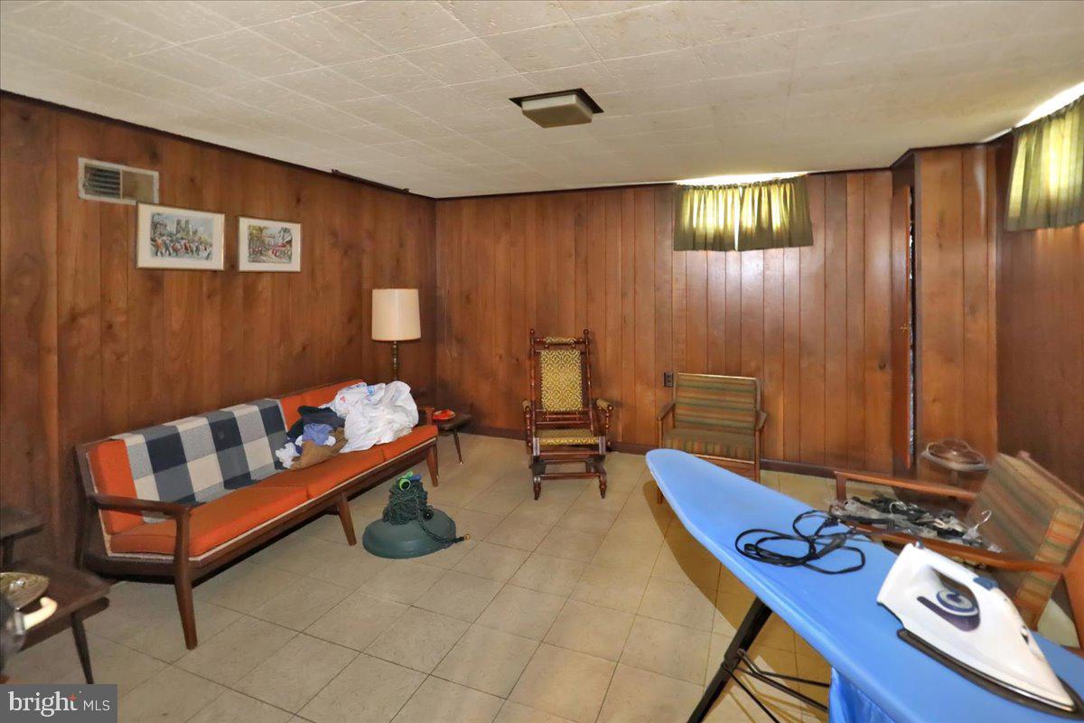 1242 Commonwealth Boulevard Reading, PA 19607 - Photo 22 of 29 Gallery Image 22