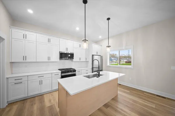 $639,999 | 4736 Lexem Drive, Hudsonville, MI 49426