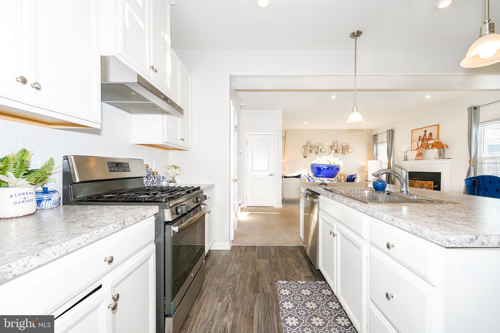 13 Circle Drive Sicklerville, NJ 08081 - Photo 12 of 42 Kitchen