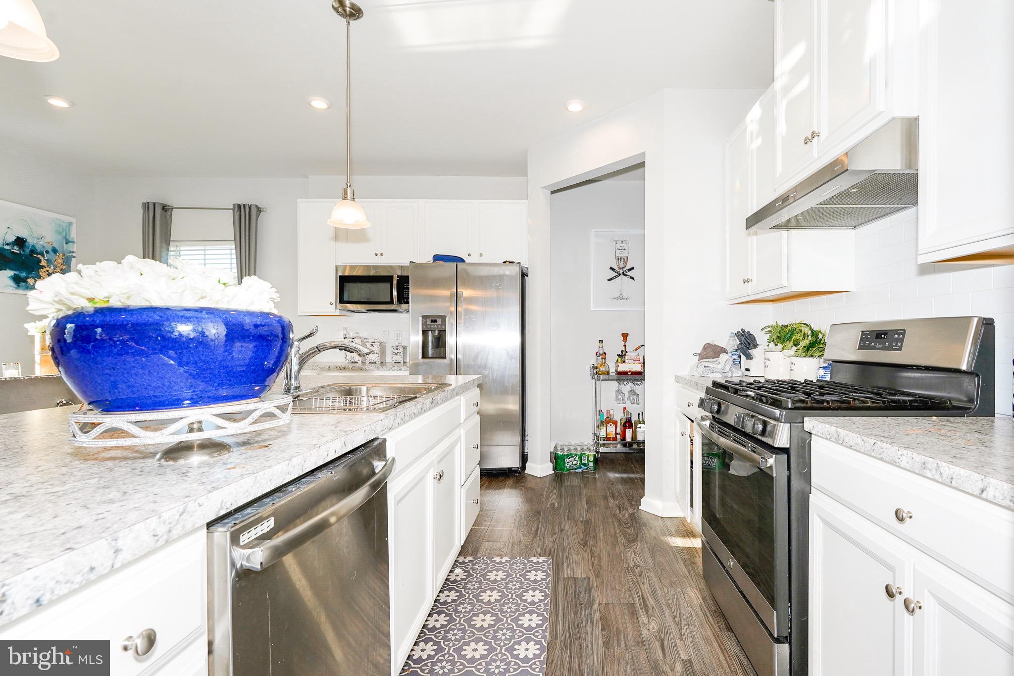 13 Circle Drive Sicklerville, NJ 08081 - Photo 13 of 42 Kitchen