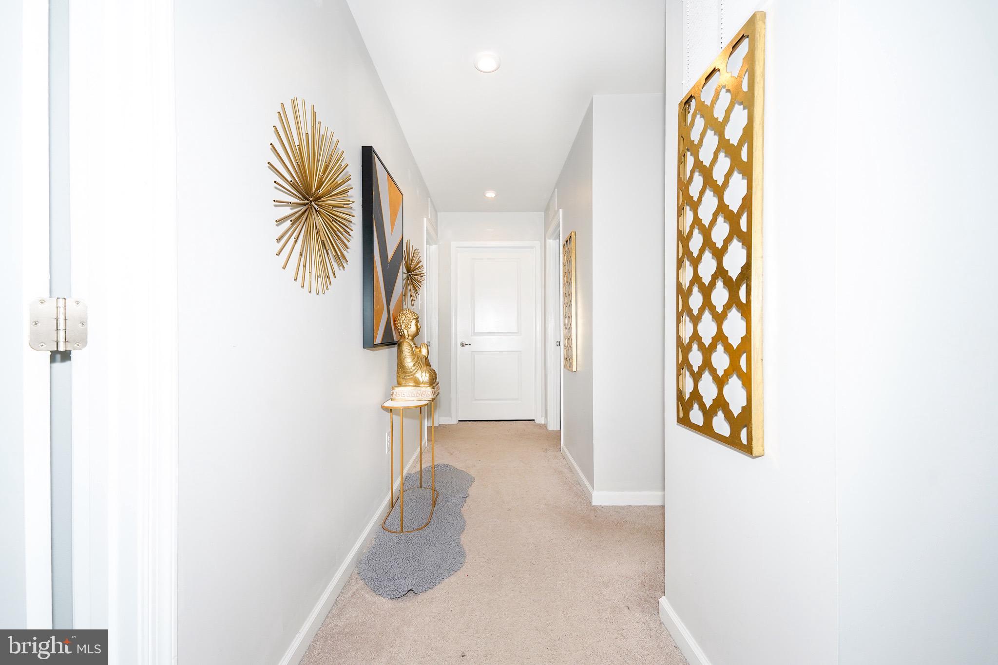 13 Circle Drive Sicklerville, NJ 08081 - Photo 15 of 42 Hallway Area