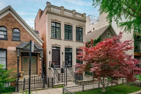$2,000,000 | 1633 North Wolcott Avenue, Chicago, IL 60622