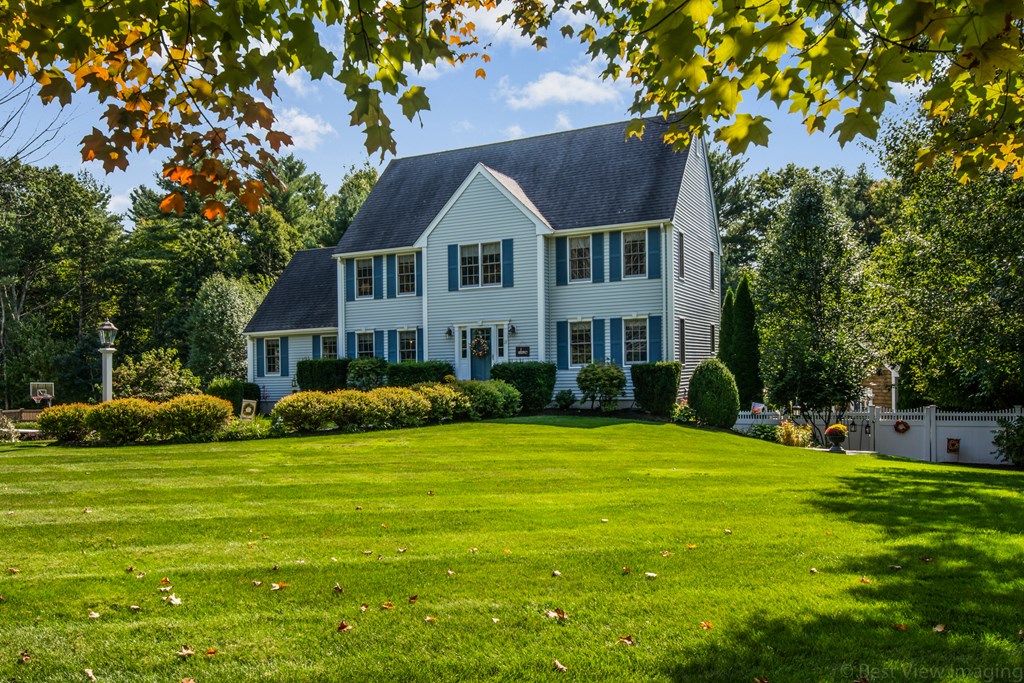 23 Riveredge Road Mansfield, MA 02048 - Photo 3 of 42 Gallery Image 3