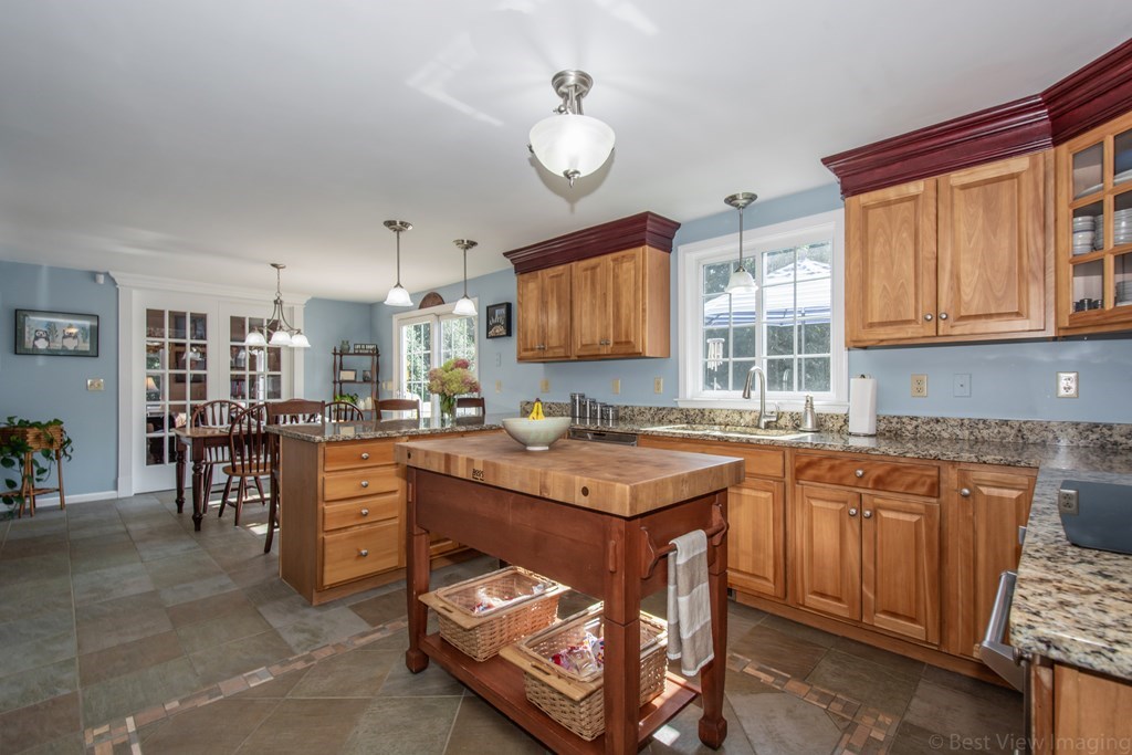 23 Riveredge Road Mansfield, MA 02048 - Photo 6 of 42 Gallery Image 6