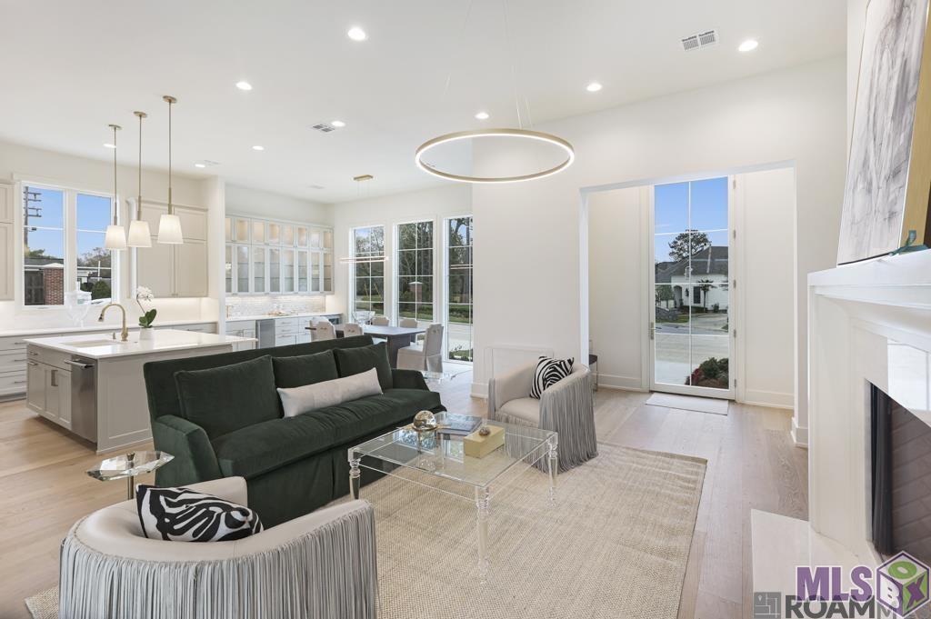 17657 Bent Tree Court Baton Rouge, LA 70810 - Photo 5 of 16 Gallery Image 5