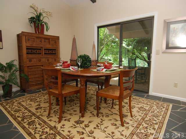 8 Cove Road Lake Wylie, SC 29710 - Photo 5 of 16 Gallery Image 5