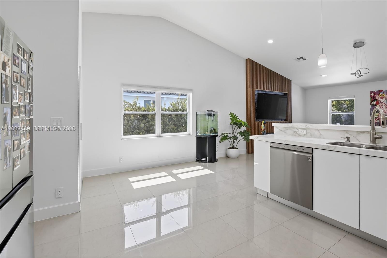 3540 North Park Road Hollywood, FL 33021 - Photo 11 of 44