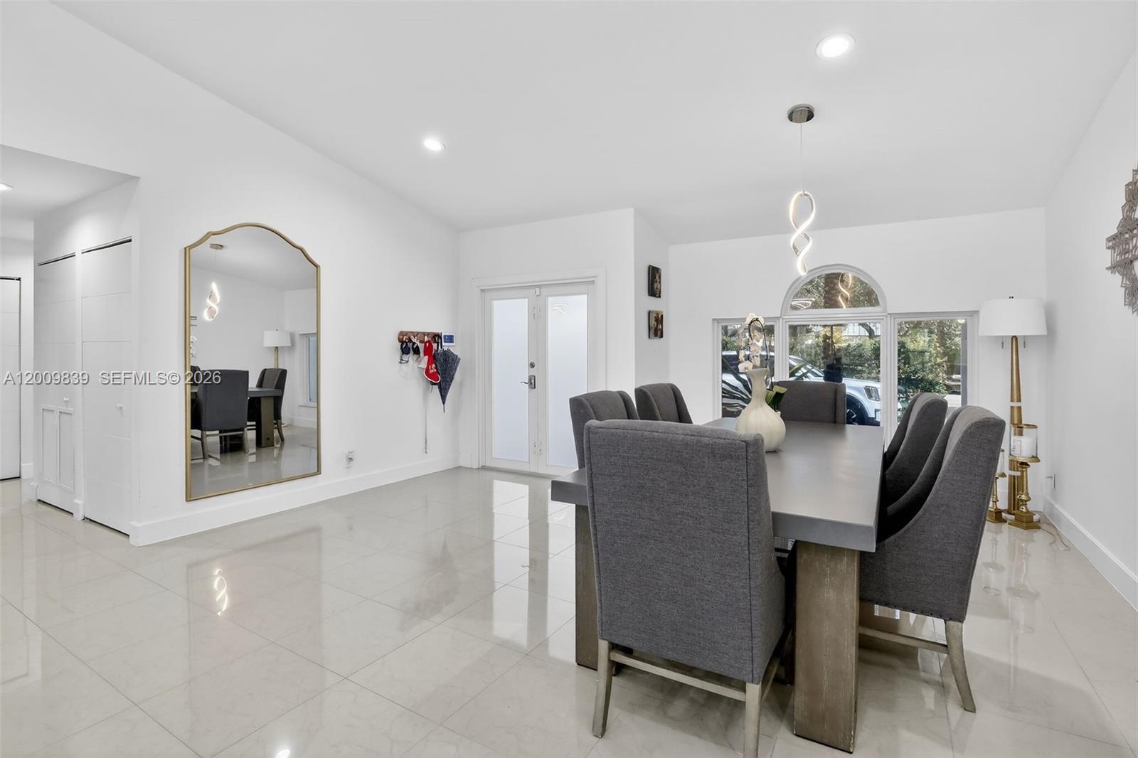 3540 North Park Road Hollywood, FL 33021 - Photo 6 of 44