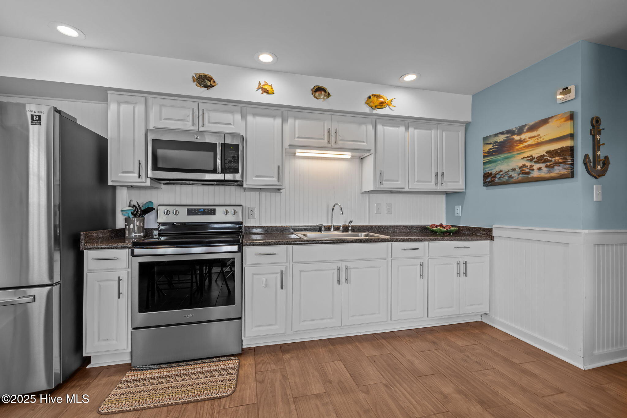 109 Cedar Lane, Unit 9 Cedar Point, NC 28584 - Photo 15 of 26 15-web-or-mls-1S3A8050