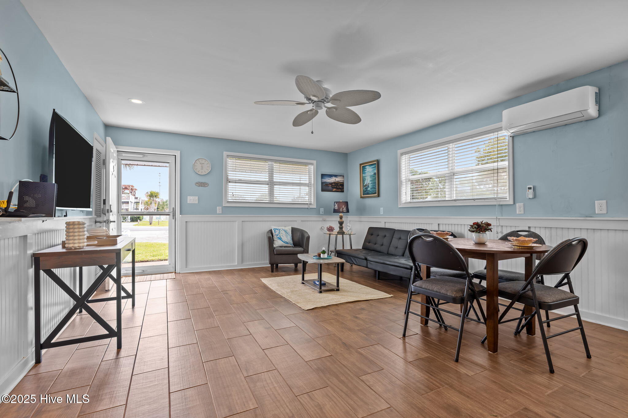 109 Cedar Lane, Unit 9 Cedar Point, NC 28584 - Photo 3 of 26 17-web-or-mls-1S3A8068