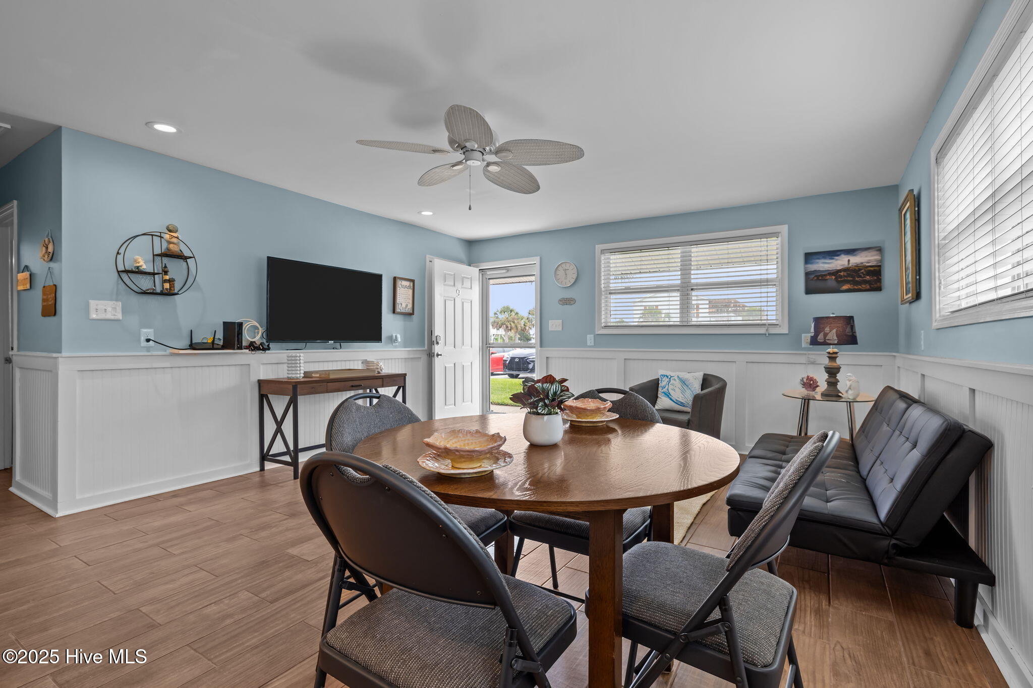 109 Cedar Lane, Unit 9 Cedar Point, NC 28584 - Photo 6 of 26 18-web-or-mls-1S3A8074