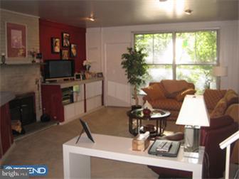 152 Yew Road Cheltenham, PA 19012 - Photo 8 of 12 Family Room