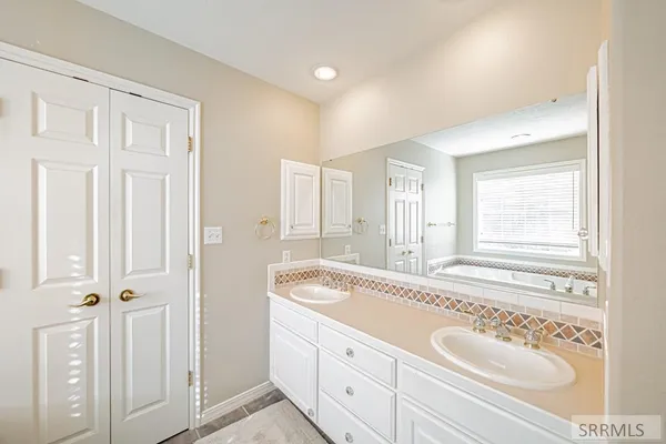 $460,000 | 3744 Nathan Drive, Idaho Falls, ID 83404