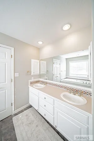 $460,000 | 3744 Nathan Drive, Idaho Falls, ID 83404