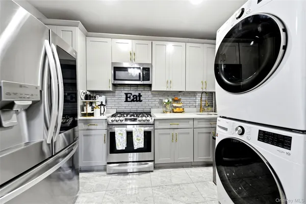 $549,000 | 160 Wadsworth Avenue, Unit 201 | Washington Heights