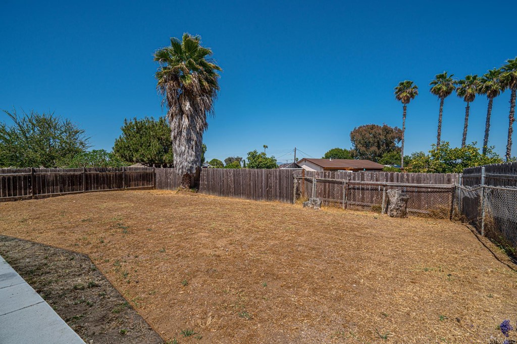 350 Calle Vallecito Oceanside, CA 92057 - Photo 22 of 23