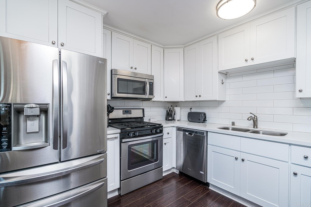 350 Calle Vallecito Oceanside, CA 92057 - Photo 6 of 23