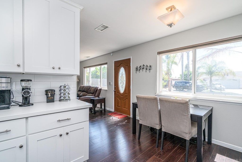 350 Calle Vallecito Oceanside, CA 92057 - Photo 8 of 23