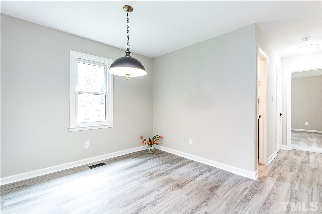 2924 Sylvester Street Raleigh, NC 27610 - Photo 7 of 27 Gallery Image 7